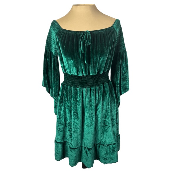 Romwe Green Velour Bell Sleeve Dress - Picture 1 of 6